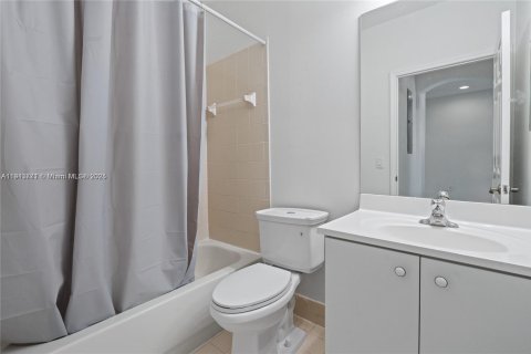 Touwnhouse à louer à Homestead, Floride: 4 chambres, 143.44 m2 № 1968481 - photo 30