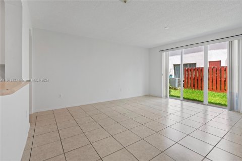 Touwnhouse à louer à Homestead, Floride: 4 chambres, 143.44 m2 № 1968481 - photo 18