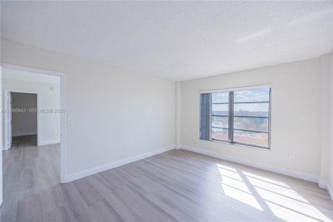 Copropriété à louer à Lauderhill, Floride: 2 chambres, 90.3 m2 № 2091267 - photo 17