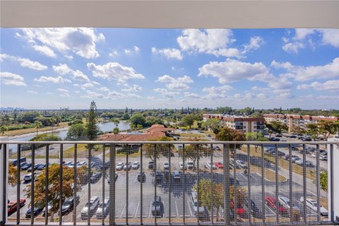 Copropriété à louer à Lauderhill, Floride: 2 chambres, 90.3 m2 № 2091267 - photo 15