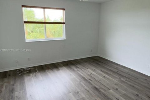 Adosado en venta en Weston, Florida, 3 dormitorios, 135.73 m2 № 1961997 - foto 8