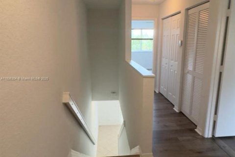 Adosado en venta en Weston, Florida, 3 dormitorios, 135.73 m2 № 1961997 - foto 23