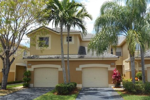 Adosado en venta en Weston, Florida, 3 dormitorios, 135.73 m2 № 1961997 - foto 1