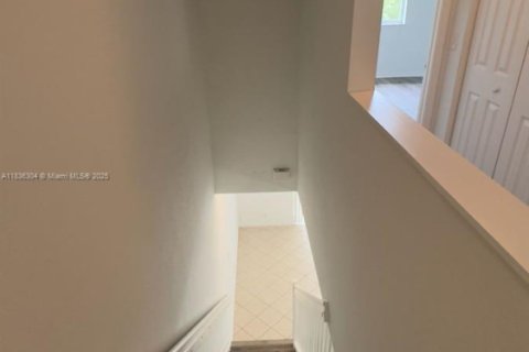 Adosado en venta en Weston, Florida, 3 dormitorios, 135.73 m2 № 1961997 - foto 25