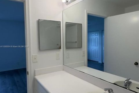 Adosado en venta en Weston, Florida, 3 dormitorios, 135.73 m2 № 1961997 - foto 13