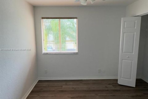 Adosado en venta en Weston, Florida, 3 dormitorios, 135.73 m2 № 1961997 - foto 19