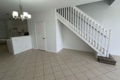 Adosado en venta en Weston, Florida, 3 dormitorios, 135.73 m2 № 1961997 - foto 27