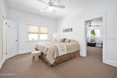 House in Daytona Beach, Florida 4 bedrooms, 189.24 sq.m. № 1793111 - photo 23