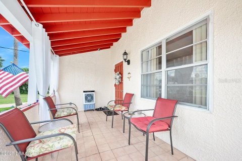 House in Daytona Beach, Florida 4 bedrooms, 189.24 sq.m. № 1793111 - photo 5