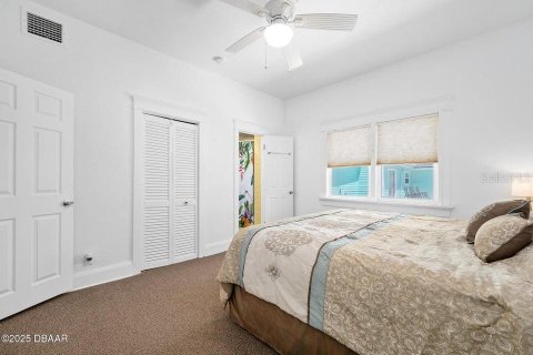 House in Daytona Beach, Florida 4 bedrooms, 189.24 sq.m. № 1793111 - photo 25