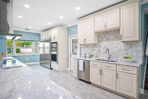 Villa ou maison à vendre à Tampa, Floride: 7 chambres, 472.97 m2 № 2399564 - photo 14