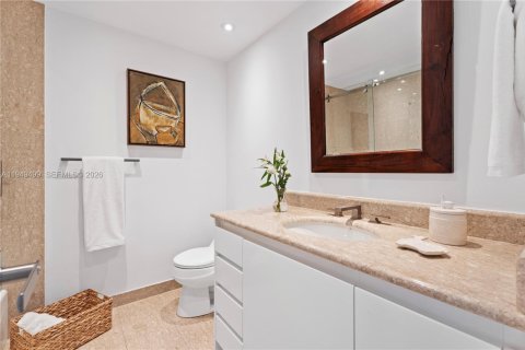 Condo in Miami, Florida, 2 bedrooms № 2153034 - photo 26