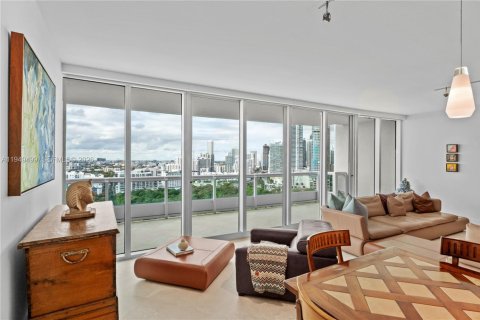 Condo in Miami, Florida, 2 bedrooms № 2153034 - photo 15