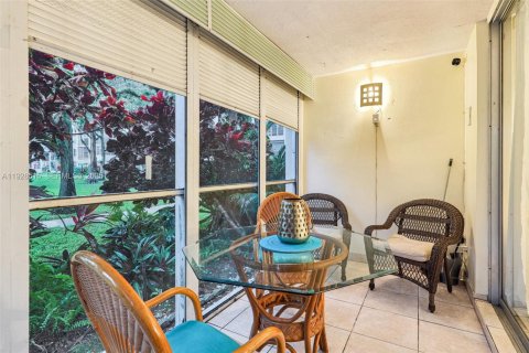 Condominio en venta en Lauderdale Lakes, Florida, 2 dormitorios, 89.19 m2 № 1987665 - foto 28