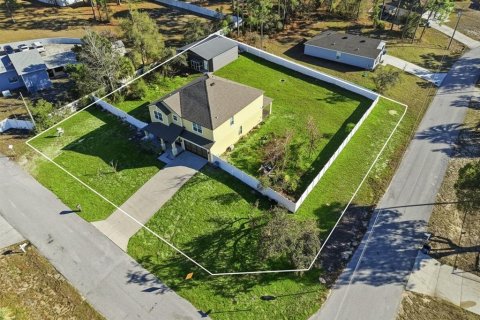 House in Spring Hill, Florida 5 bedrooms, 287.9 sq.m. № 2098140