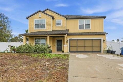 House in Spring Hill, Florida 5 bedrooms, 287.9 sq.m. № 2098140 - photo 2