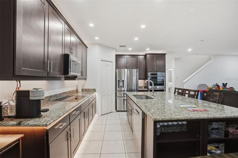 House in Spring Hill, Florida 5 bedrooms, 287.9 sq.m. № 2098140 - photo 18