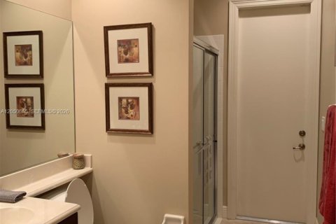 House in Miramar, Florida 5 bedrooms, 369.01 sq.m. № 2252615 - photo 14