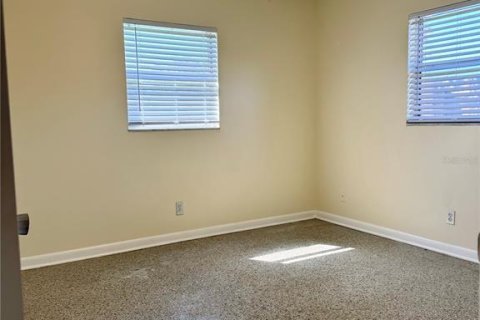 Villa ou maison à louer à Tampa, Floride: 3 chambres, 88.26 m2 № 2427466 - photo 5