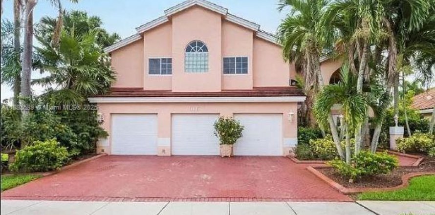 Villa ou maison à Pembroke Pines, Floride 5 chambres № 1947252