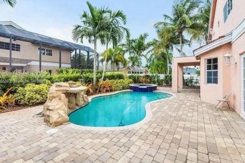 Villa ou maison à vendre à Pembroke Pines, Floride: 5 chambres № 1947252 - photo 11
