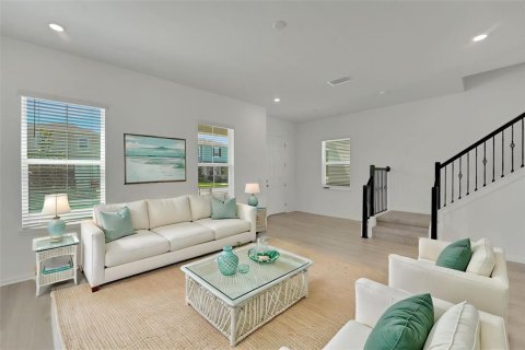 House in Winter Garden, Florida 3 bedrooms, 193.05 sq.m. № 2196068 - photo 13