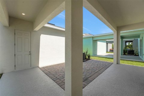 House in Winter Garden, Florida 3 bedrooms, 193.05 sq.m. № 2196068 - photo 19