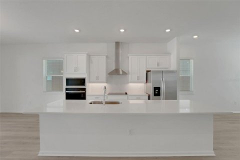 House in Winter Garden, Florida 3 bedrooms, 193.05 sq.m. № 2196068 - photo 16