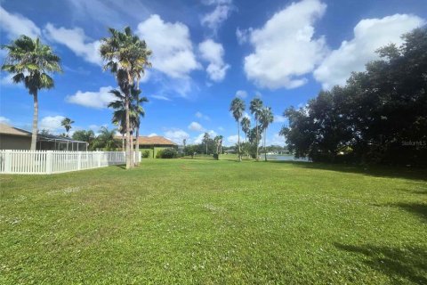 House in Bradenton, Florida 4 bedrooms, 200.02 sq.m. № 2206318 - photo 27