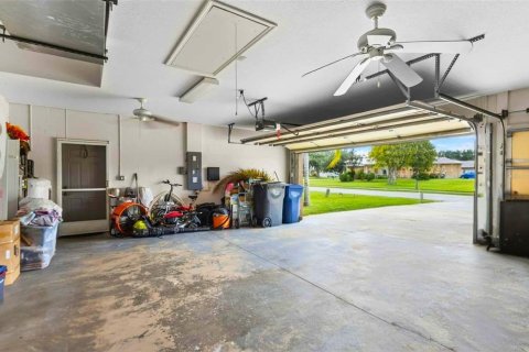 House in Bradenton, Florida 4 bedrooms, 200.02 sq.m. № 2206318 - photo 26
