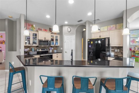 House in Bradenton, Florida 4 bedrooms, 200.02 sq.m. № 2206318 - photo 4