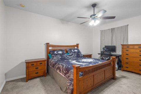 House in Bradenton, Florida 4 bedrooms, 200.02 sq.m. № 2206318 - photo 7