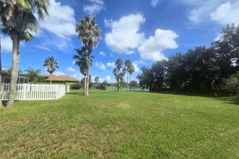 House in Bradenton, Florida 4 bedrooms, 200.02 sq.m. № 2206318 - photo 29