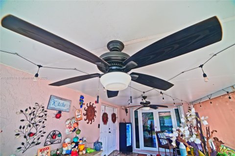 Casa en venta en Miami, Florida, 4 dormitorios, 153.38 m2 № 1774322 - foto 20