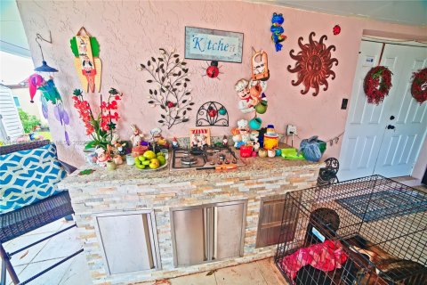 Casa en venta en Miami, Florida, 4 dormitorios, 153.38 m2 № 1774322 - foto 18