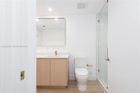 Copropriété à vendre à Miami, Floride: 1 chambre, 104.61 m2 № 2240350 - photo 13
