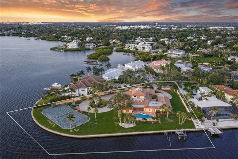 Villa ou maison à vendre à Sarasota, Floride: 4 chambres, 950.76 m2 № 2309970 - photo 3