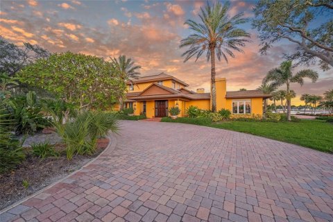 Villa ou maison à vendre à Sarasota, Floride: 4 chambres, 950.76 m2 № 2309970 - photo 8