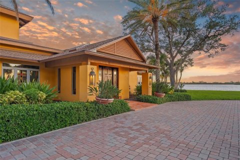 Villa ou maison à vendre à Sarasota, Floride: 4 chambres, 950.76 m2 № 2309970 - photo 11