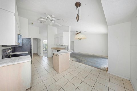 Casa en venta en New Port Richey, Florida, 3 dormitorios, 149.11 m2 № 2148631 - foto 12