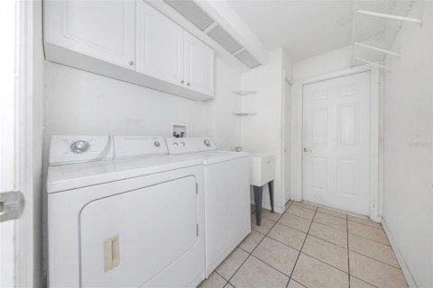 Casa en venta en New Port Richey, Florida, 3 dormitorios, 149.11 m2 № 2148631 - foto 23