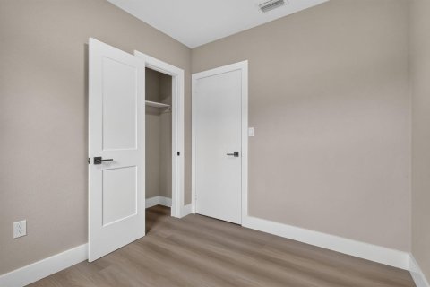 Casa en venta en Miami Gardens, Florida, 4 dormitorios, 143.44 m2 № 2384539 - foto 21
