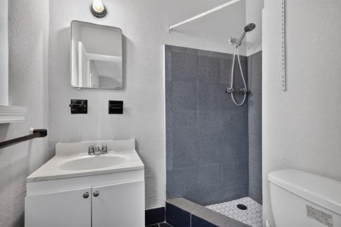 Casa en venta en Miami Gardens, Florida, 4 dormitorios, 143.44 m2 № 2384539 - foto 28