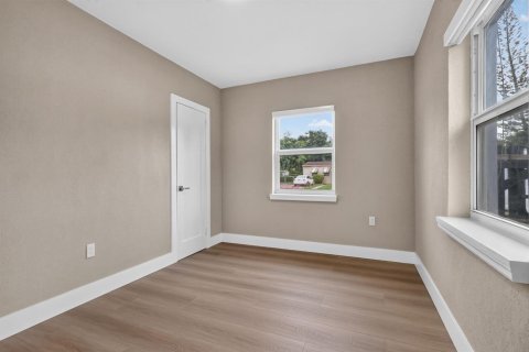 Casa en venta en Miami Gardens, Florida, 4 dormitorios, 143.44 m2 № 2384539 - foto 26
