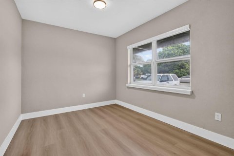 Casa en venta en Miami Gardens, Florida, 4 dormitorios, 143.44 m2 № 2384539 - foto 18