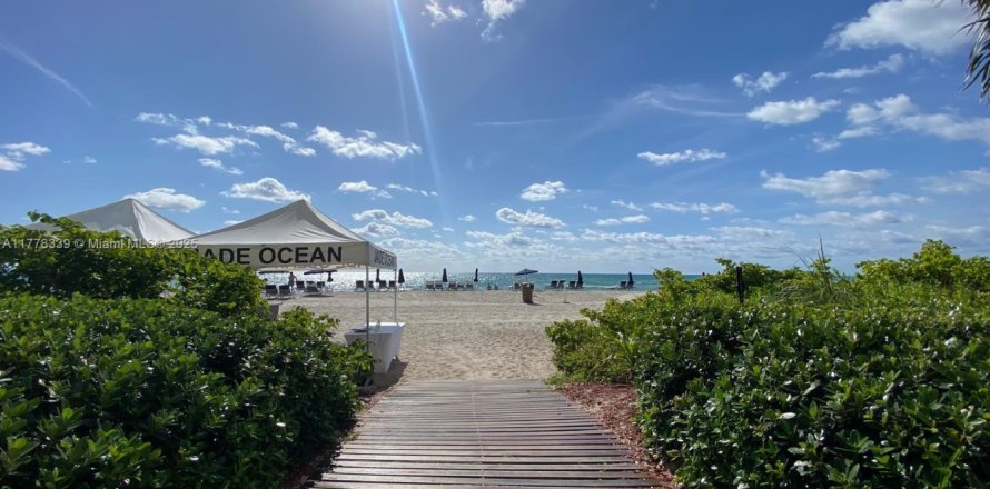 Condo à Sunny Isles Beach, Floride, 1 chambre № 1713984