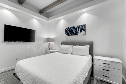 Снять в аренду виллу или дом в Майами, Флорида 4 спальни, 270.25м2, № 2042577 - фото 18