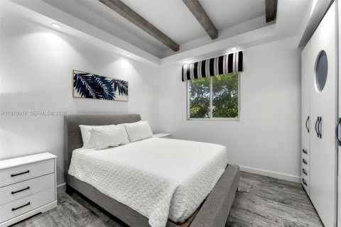 Снять в аренду виллу или дом в Майами, Флорида 4 спальни, 270.25м2, № 2042577 - фото 17