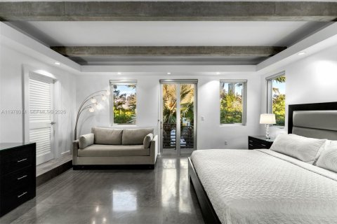 Снять в аренду виллу или дом в Майами, Флорида 4 спальни, 270.25м2, № 2042577 - фото 10