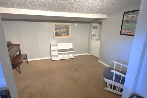 Villa ou maison à vendre à Sarasota, Floride: 2 chambres, 84.54 m2 № 2389213 - photo 5
